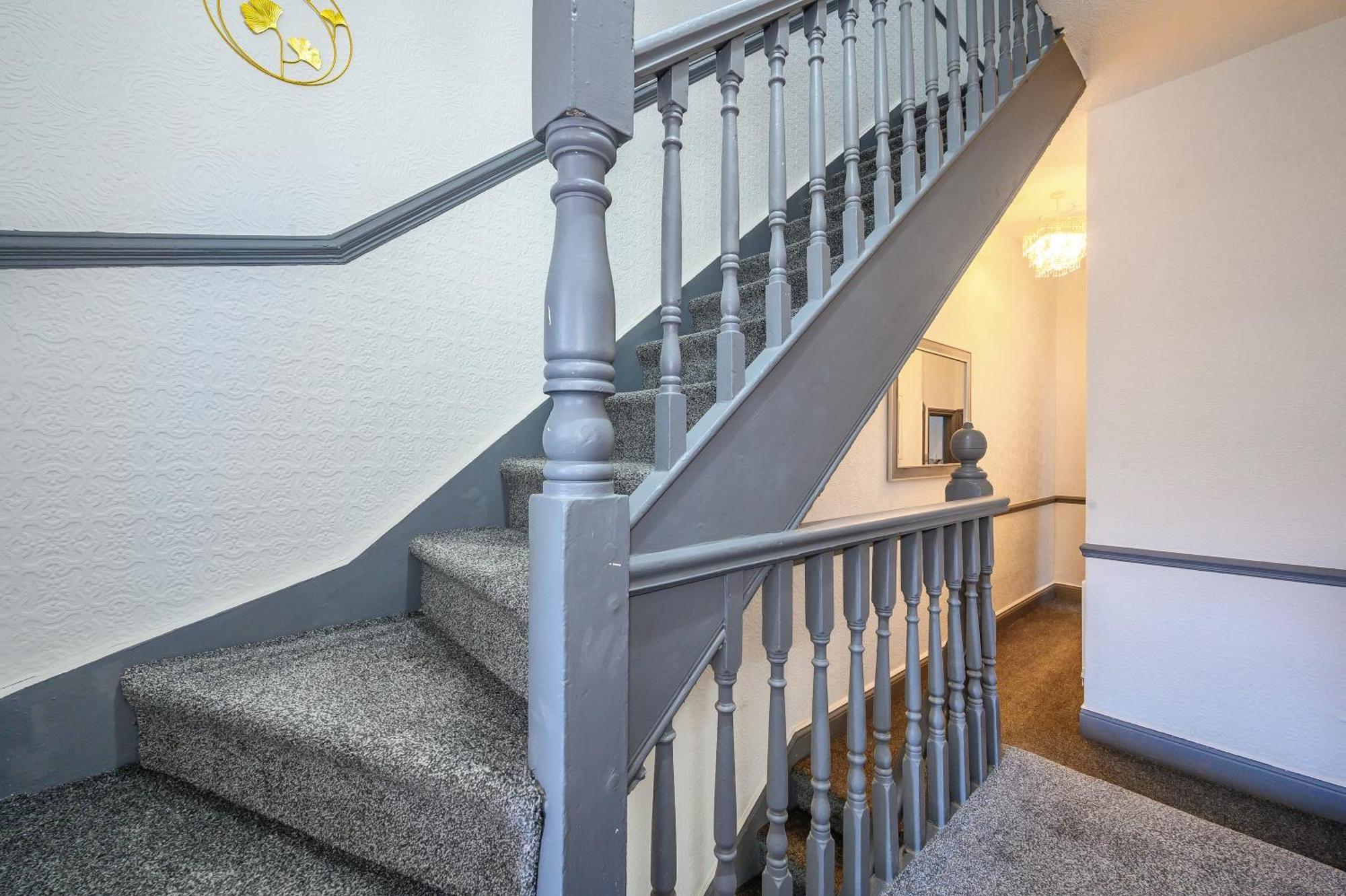 -Rf7H- For Your Relaxed & Cosy Free Parking Leeds  Buitenkant foto