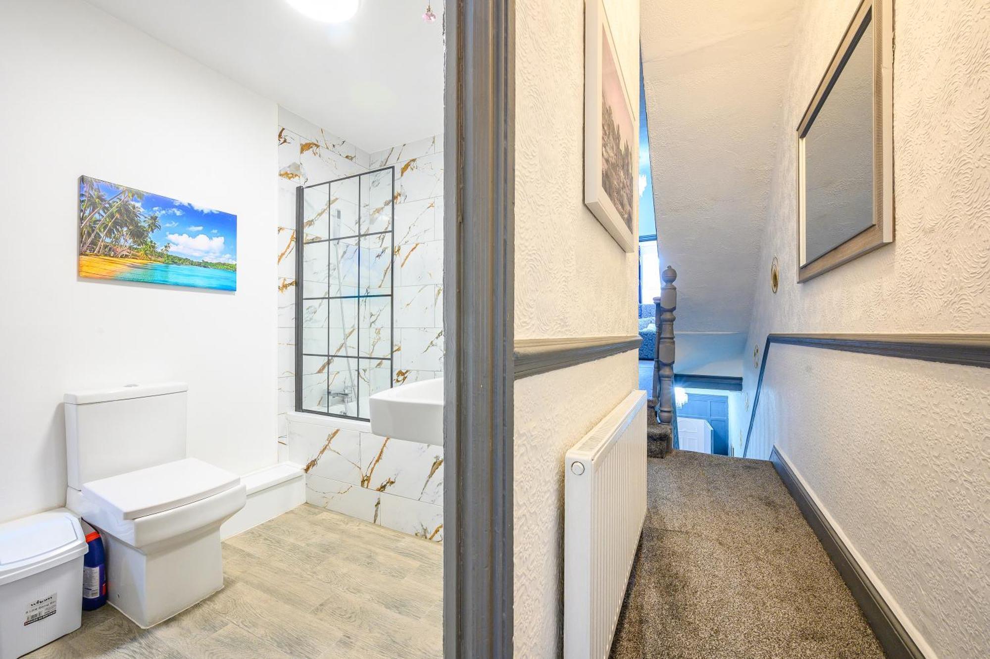 -Rf7H- For Your Relaxed & Cosy Free Parking Leeds  Buitenkant foto