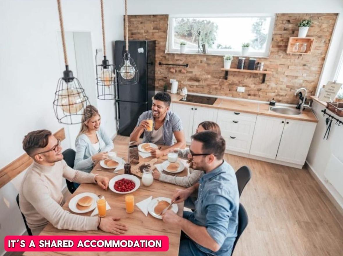 -Rf7H- For Your Relaxed & Cosy Free Parking Leeds  Buitenkant foto
